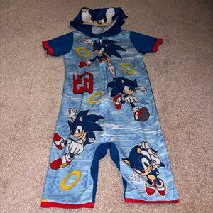 Sonic the hedgehog hooded onesie size small kids one piece pajamas
